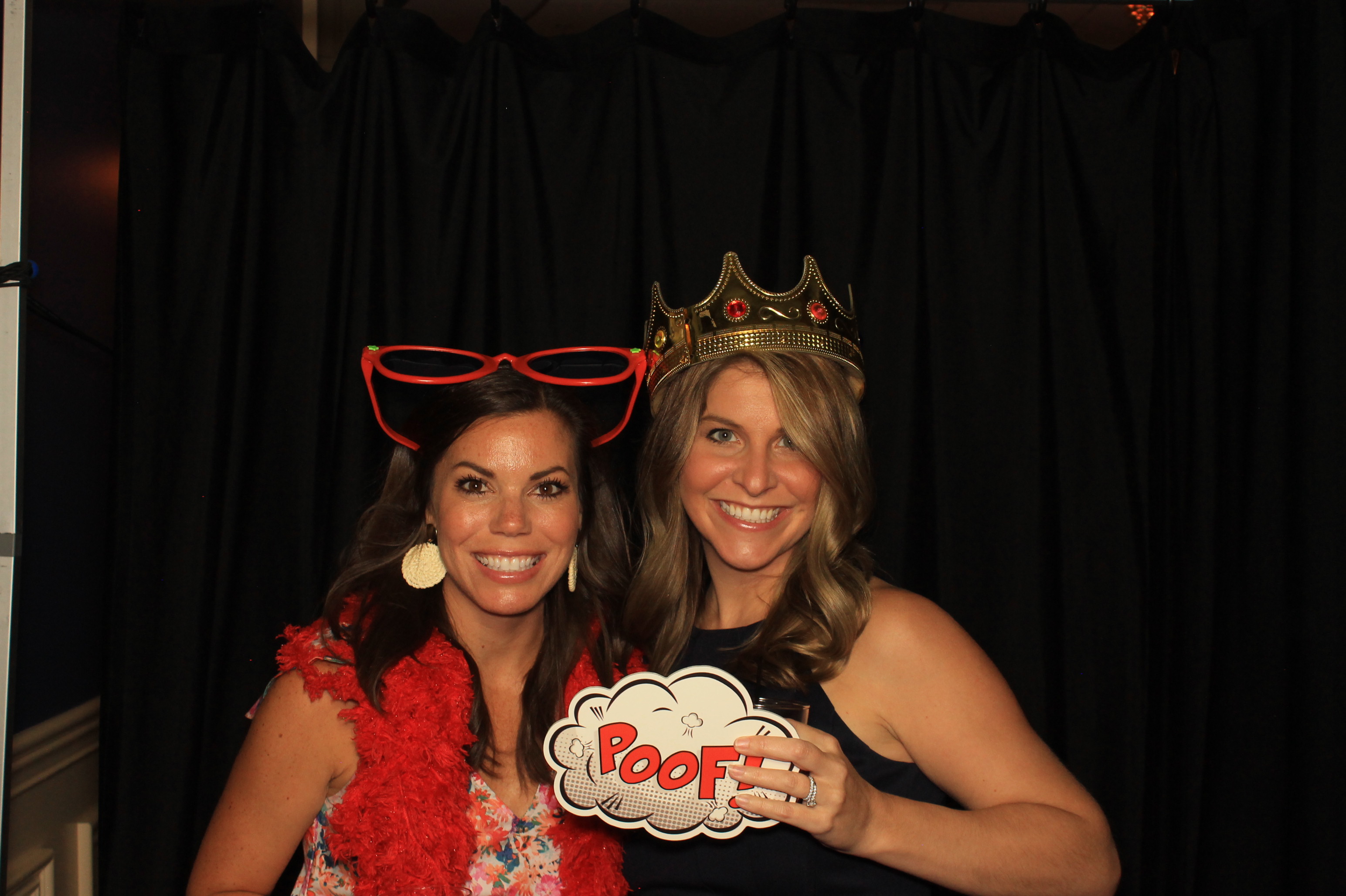 Meredith and Doug Wedding | View more photos from the event at gallery.photoboothcincy.com/u/PhotoBoothCincy/Meredith-and-Doug-Wedding